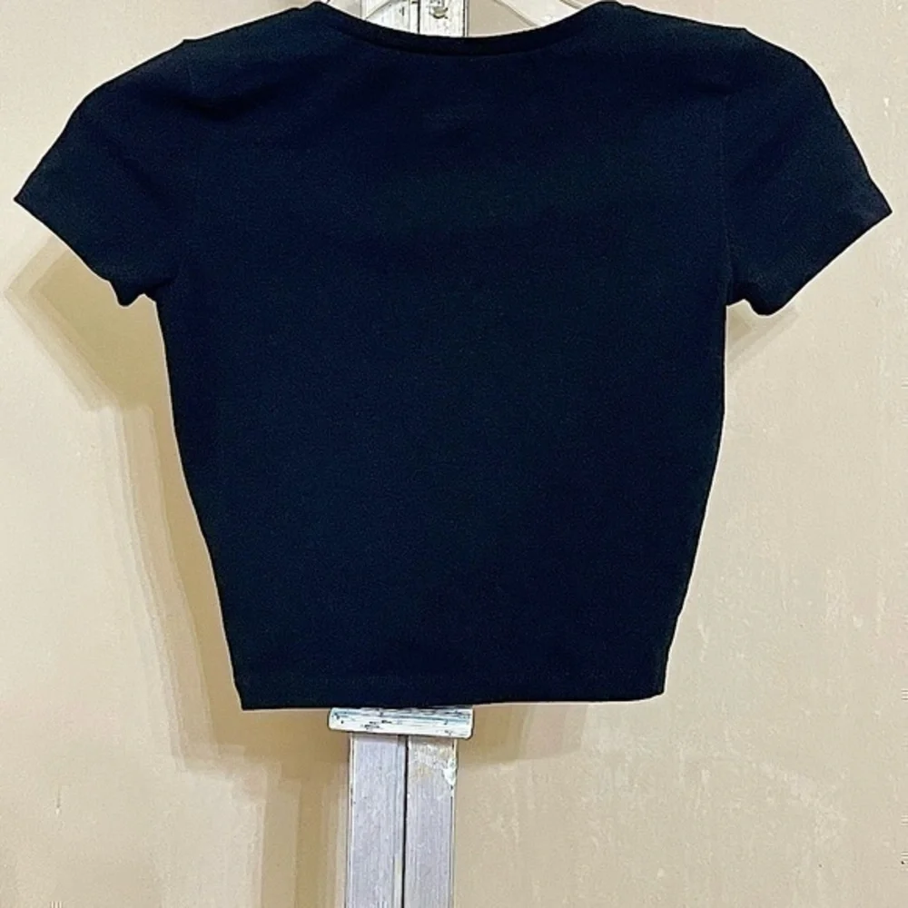 WILD FABLE BLACK CROPPED SHORT SLEEVE V NECK TEE SZ XS
